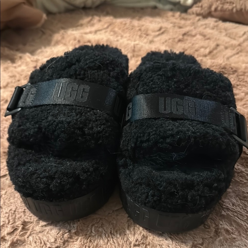 UGG platform slippers black